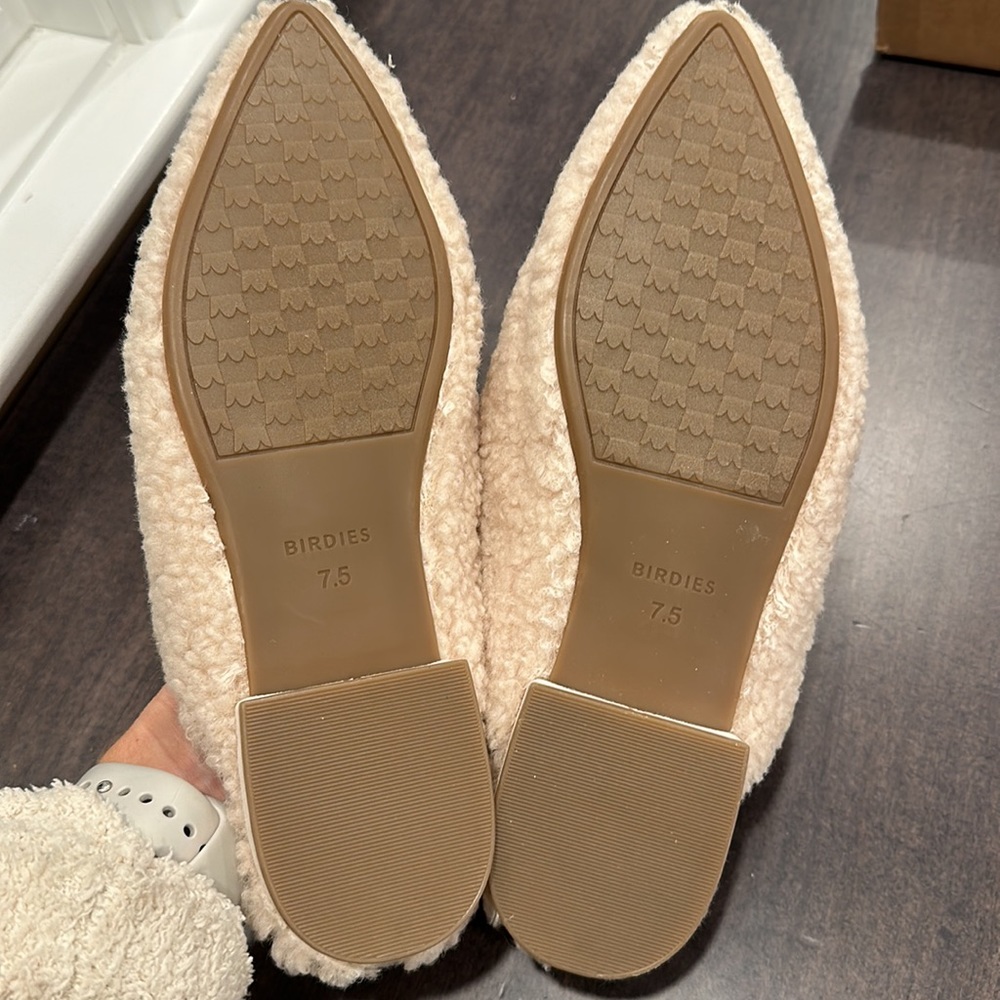 NWOT Birdies shearling/Sherpa pointy slides/mules size 7.5 - Picture 3 of 5